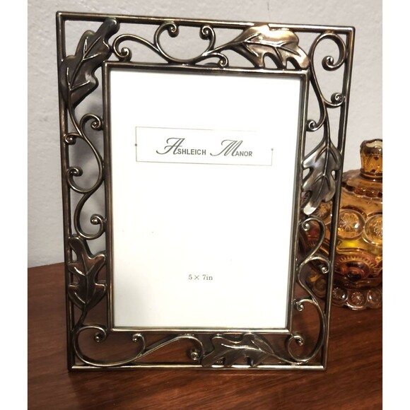 ASHLEIGH MANOR Photo Picture Frame 5" x 7" Metal Finish FALL LEAVES - Picture 1 of 11